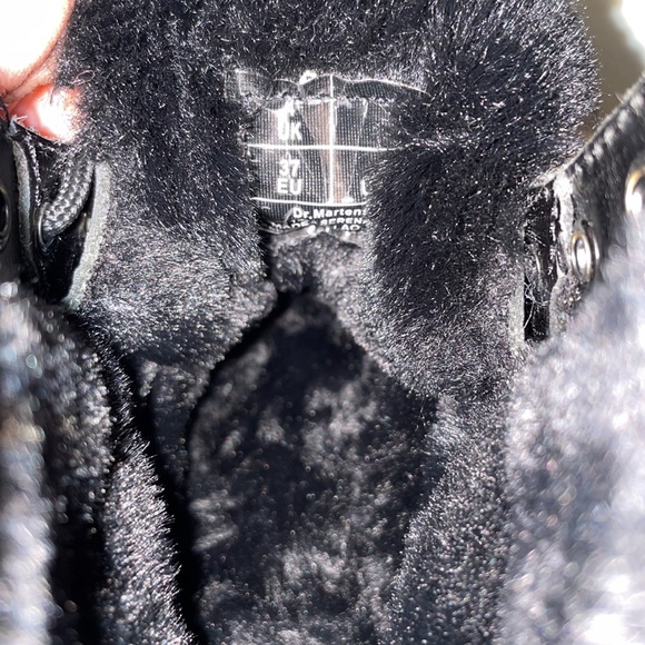 Dr. Martens black boots with fur size eu 37 - Picture 4 of 6